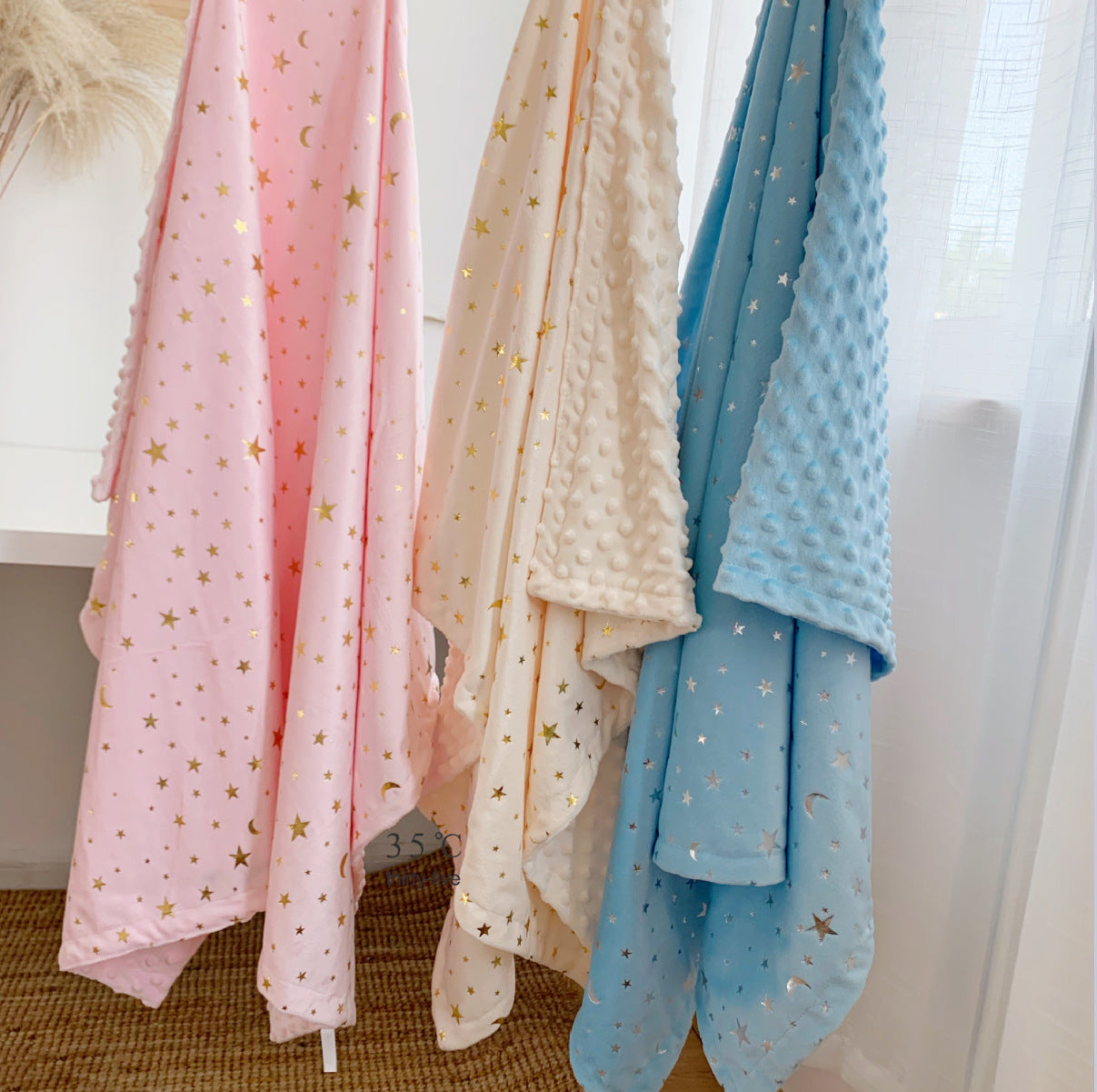 Couverture-bebe-SongeStellaire-emmaillotage_c6dc7e44-6d03-4626-ba25-70628f76079d