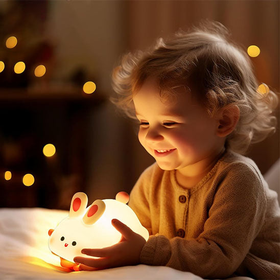 Veilleuse-bébé-rêve-lapinou-lumière-lapin